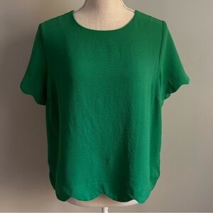 Short Sleeve Scalloped Hem Top Green
